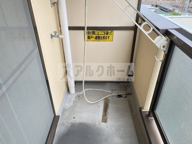 ハイツプレザントのバルコニー|ハイツプレザント　洗濯機置き場