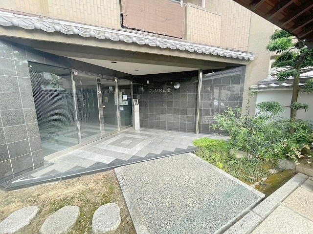 クレール辻堂のエントランス