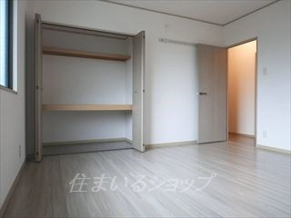 セジュール亀山　B棟の寝室