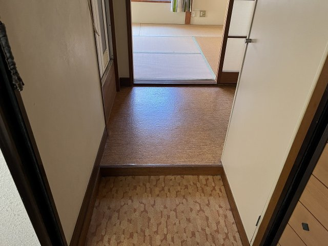 コーポ宮城の玄関