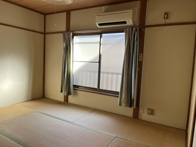 コーポ宮城の寝室