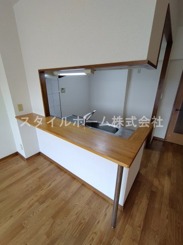 クレール花田の内装|別部屋写真です。