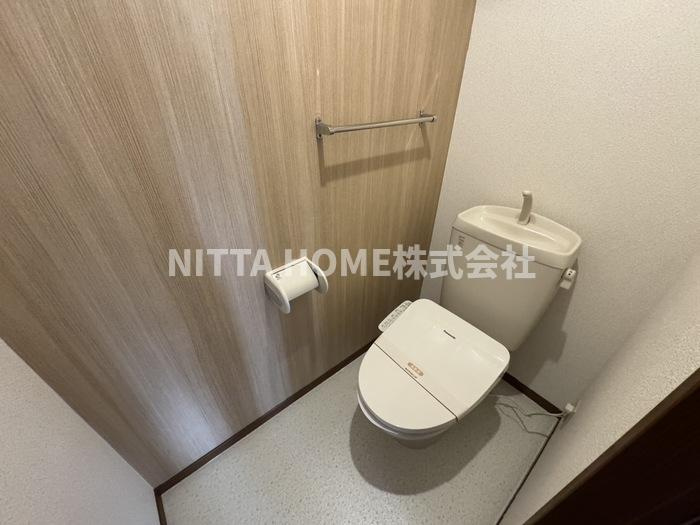 メゾン シャントゥールのトイレ|温水洗浄付きのトイレです◎