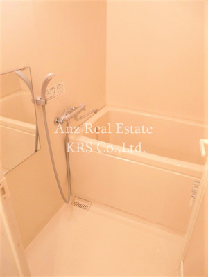 【浴室】 | アプライズ西長堀 | 浴室暖房乾燥機能付き♪雨の日の洗濯物干しや防カビ対策に！