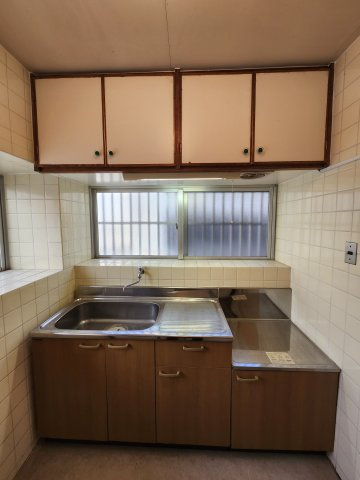 百名ビルの設備