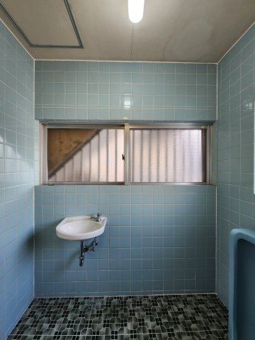 百名ビルのトイレ