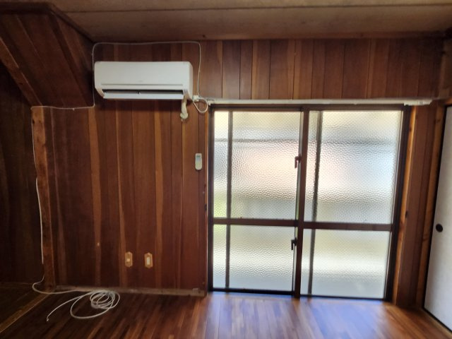 那覇市山下町の賃貸マンションの洋室