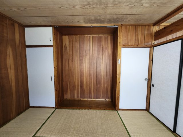 那覇市山下町の賃貸マンションの和室