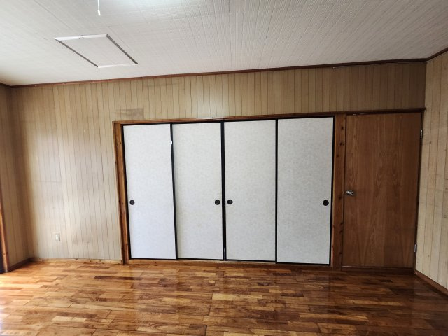 那覇市山下町の賃貸マンションの居間・リビング