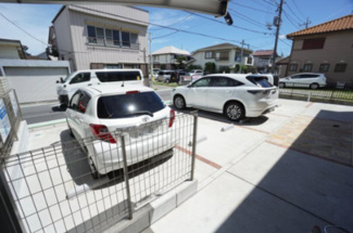 【駐車場】