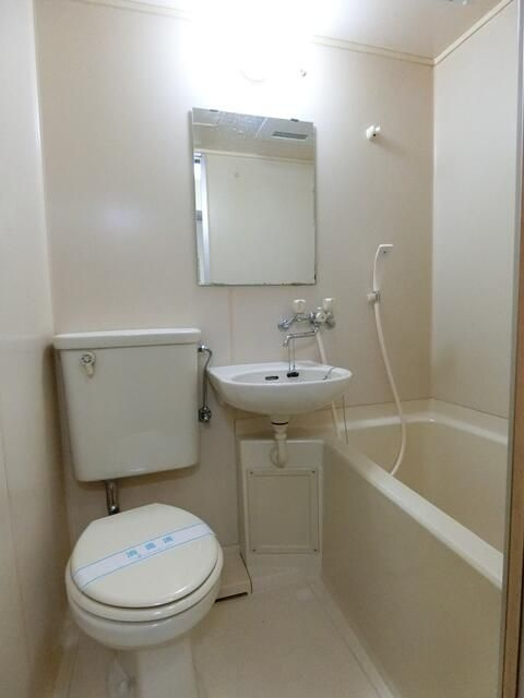 オレンジハイツの浴室