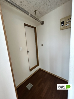 【その他】 | イエローグリーン | 脱衣スペース