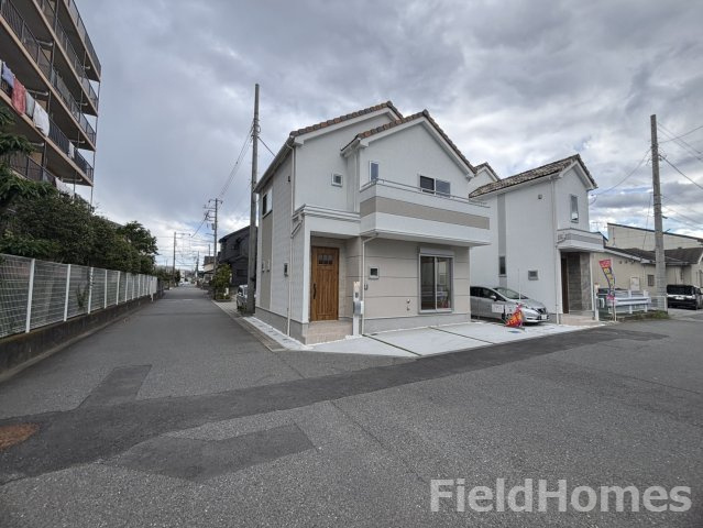 厚木市妻田北3丁目新築戸建て　4期2号棟の前面道路含む現地写真|前面道路含む現地写真です。