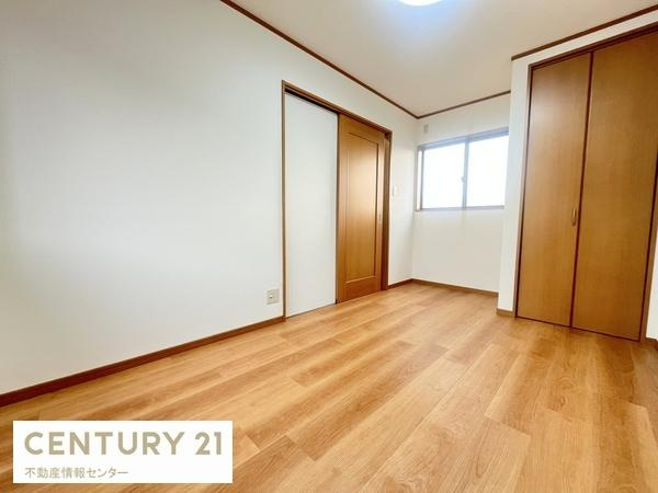 【洋室】 | 小林東３丁目 中古戸建 | 3階5.5帖の居室です！