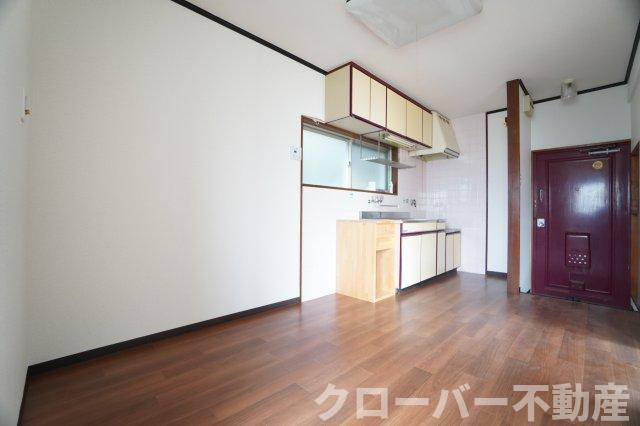 サニーハイツの居間・リビング