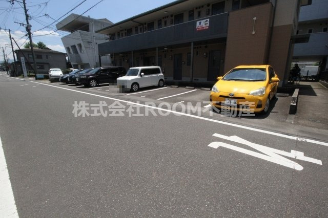 ハリーファーストの駐車場|駐車場完備です