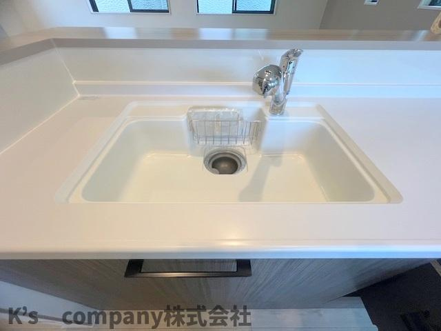 ◎高座郡寒川町中瀬　新築戸建のキッチン|人造大理石のおしゃれなシンク◇