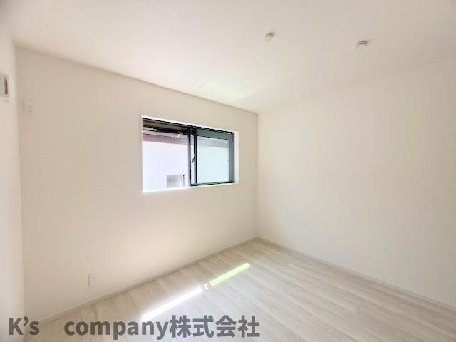 ◎高座郡寒川町中瀬　新築戸建の洋室|2洋室6.4帖◇