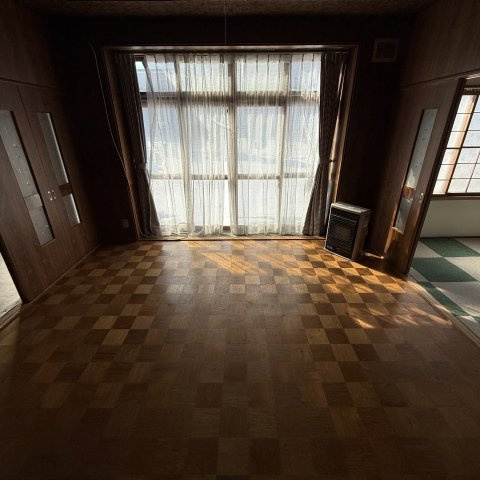 登別市新川町4丁目12-2戸建の居間・リビング