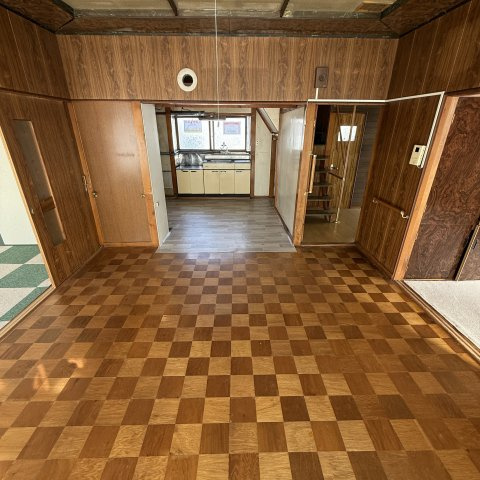 登別市新川町4丁目12-2戸建の居間・リビング