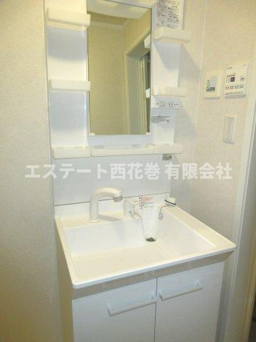 ELESIS花巻A棟の独立洗面台|シャワー付き洗面化粧台