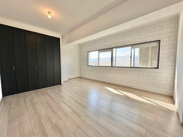 イトーピア向日マンションA棟　7階の洋室