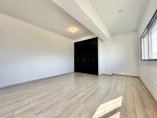 イトーピア向日マンションA棟　7階の洋室