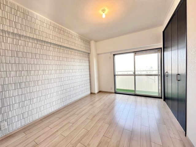 イトーピア向日マンションA棟　7階の洋室