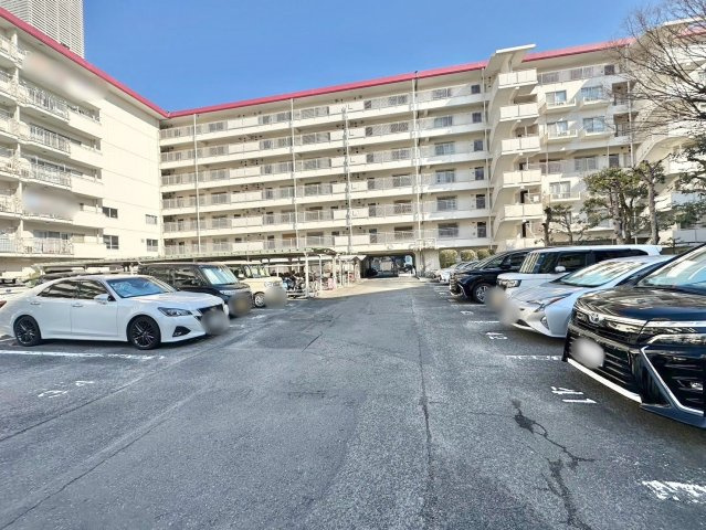 イトーピア向日マンションA棟　7階の駐車場