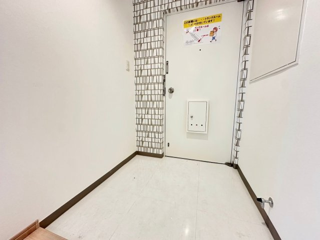 イトーピア向日マンションA棟　7階の玄関