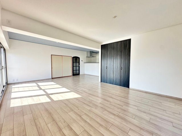 イトーピア向日マンションA棟　7階の居間・リビング