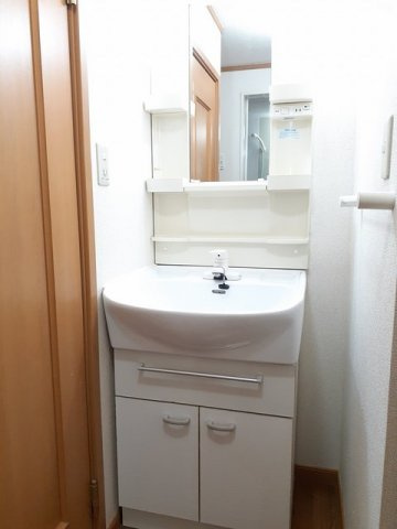 アルクエンシェルＢの洗面所