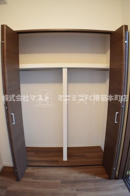 大阪市中央区淡路町２丁目の賃貸マンションの収納