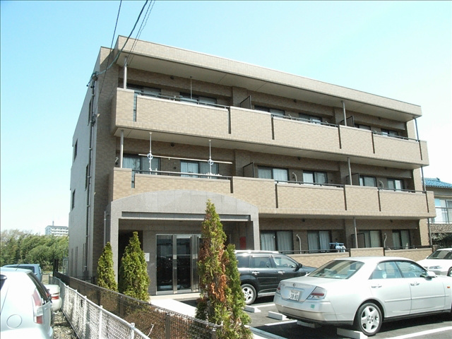 ダノイ美崇の駐車場