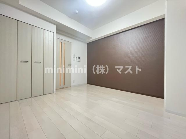 Hüttenwerke Osaka Nambaの居間・リビング