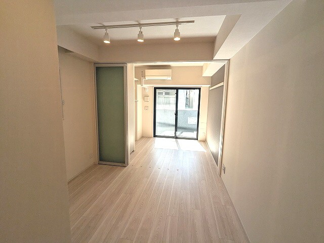 LEFOND PROGRES秋葉原EASTの居間・リビング