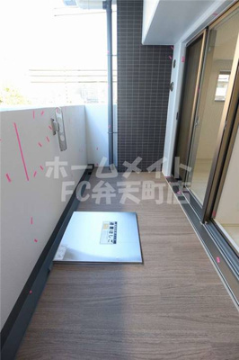 【バルコニー】 | エステムコート中之島GATEⅡ | 外からの目が気にならないバルコニーで洗濯物が干せます