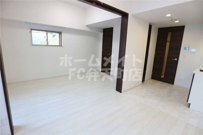 【居間・リビング】 | エステムコート中之島GATEⅡ | 使いやすいリビングです