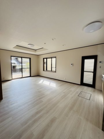 広島市佐伯区河内南1丁目　中古一戸建ての居間・リビング