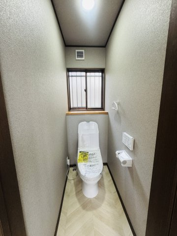 広島市佐伯区河内南1丁目　中古一戸建てのトイレ