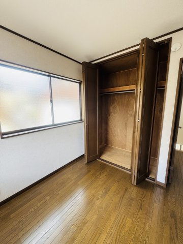 広島市佐伯区河内南1丁目　中古一戸建ての洋室