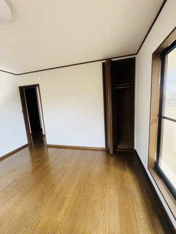 広島市佐伯区河内南1丁目　中古一戸建ての洋室