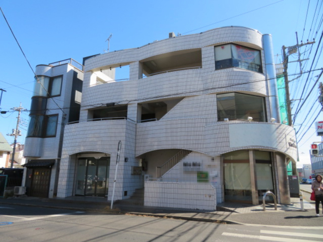 所沢市榎町のビルの外観