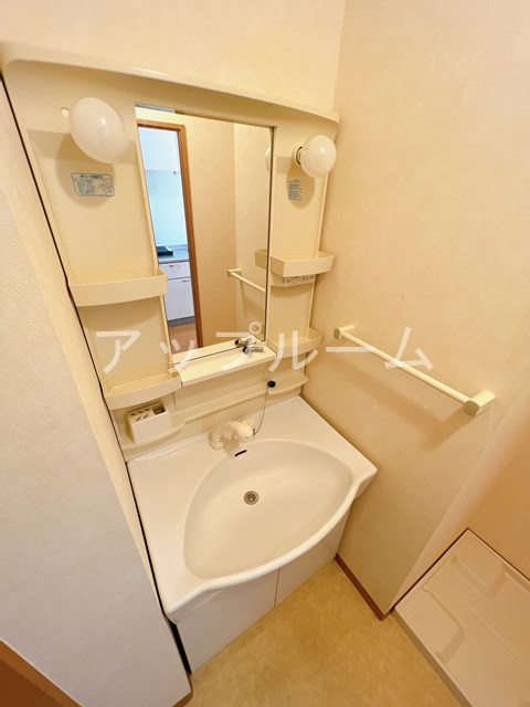 ソレイユ ルヴァンの洗面所