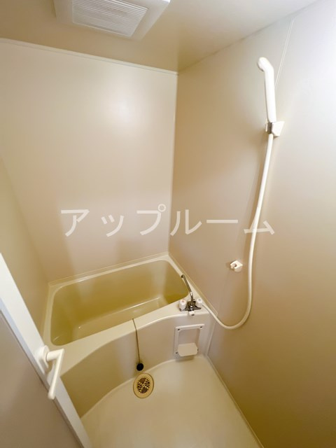 ソレイユ ルヴァンの浴室