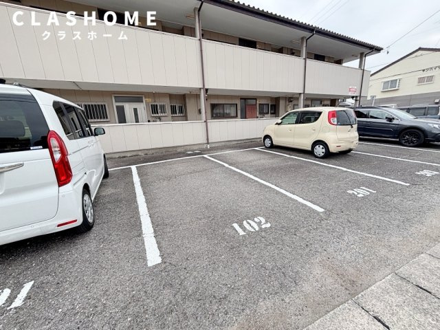 フローラルハイツ　　刈谷市近郊の賃貸ならクラスホーム刈谷店の駐車場