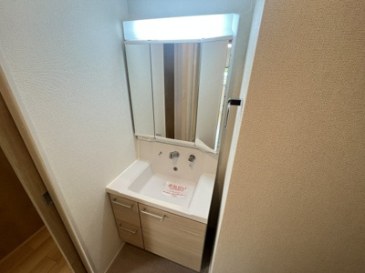 【洗面所】 | ベルフローラ | 明るい洗面所です