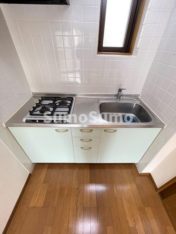 フリューゲル高砂のキッチン