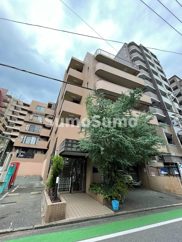 フリューゲル高砂の外観