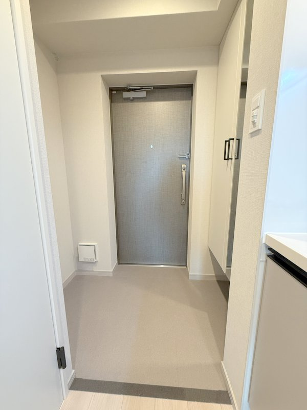 THE MUSIC COURT  仲介手数料無料の玄関